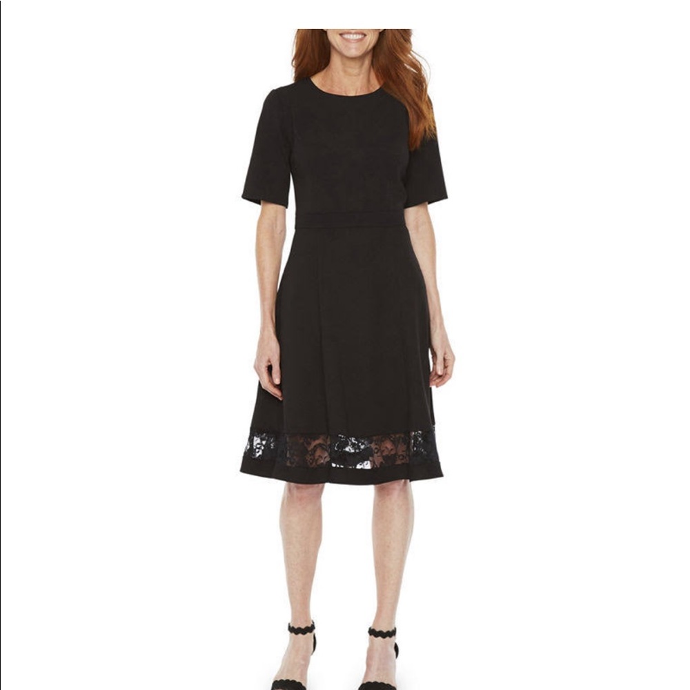 Liz Claiborne women’s black dress w/ lace panel